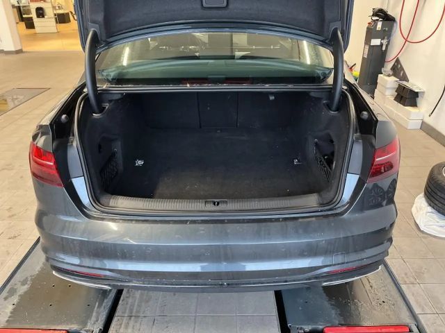 Audi A4 40 TDI Quattro S-Tronic Sedan