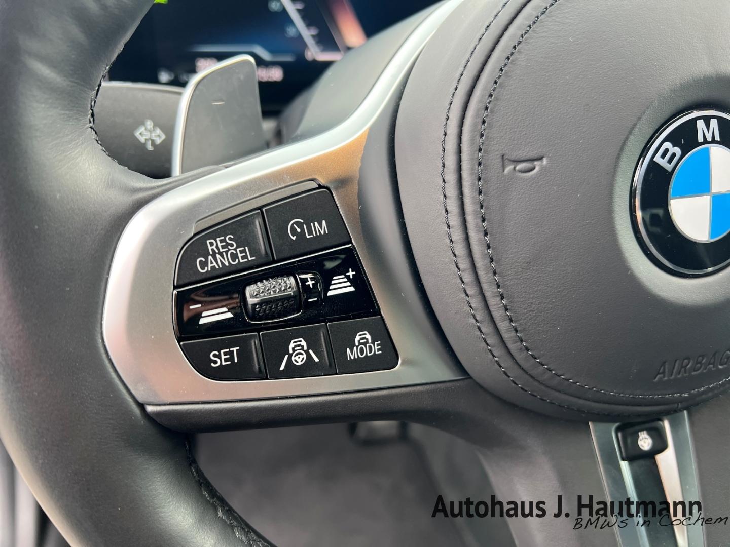 BMW 320 320d M-Sport Sedan xDrive