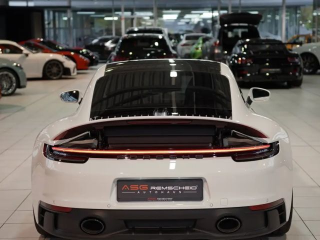 Porsche 911 Carrera Coupé GTS