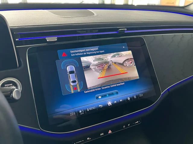 Mercedes-Benz E 200 AVANTGARDE Sedan