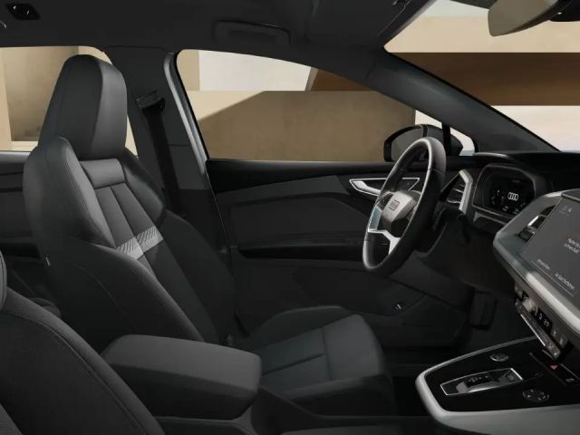 Audi Q4 e-tron 45 / Navi+, Matrix, ParkAssi, 360°, WP