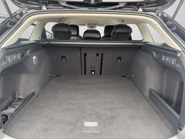 Volkswagen Passat 1.5 TSI Business DSG Variant