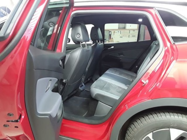 Volkswagen ID.4 286PS NP.70T ACC.5J-G.WÄRMEPUMPE.AHK.AREA-VIEW.NAVI.HUD.HARMAN.PANO