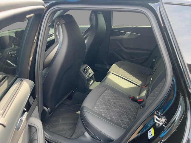 Audi RS4 Avant Quattro