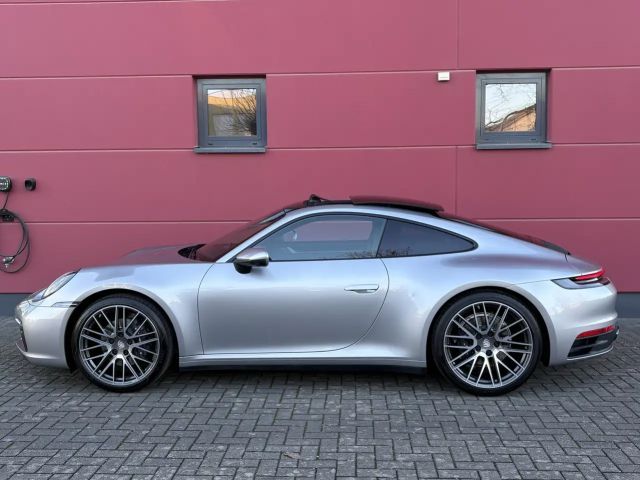 Porsche 992 Carrera Coupé