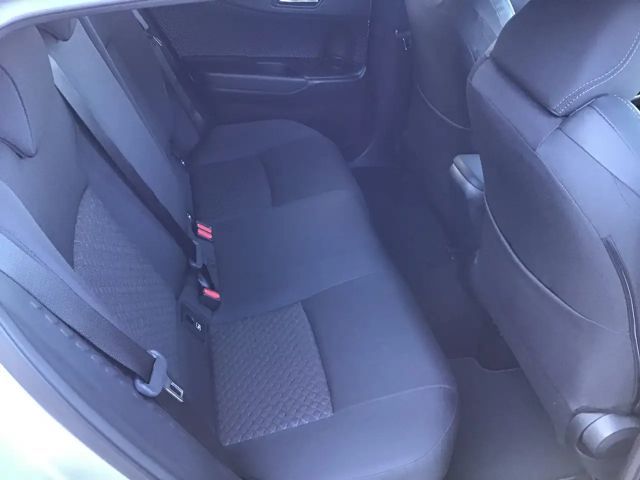 Toyota C-HR Hybride Team D