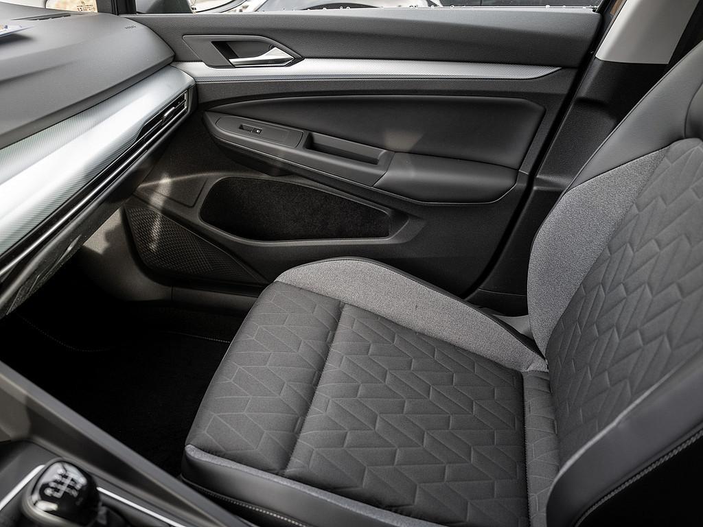 Volkswagen Golf 1.5 TSI Golf VIII