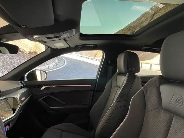 Audi Q3 40 TFSI Quattro S-Line Sportback