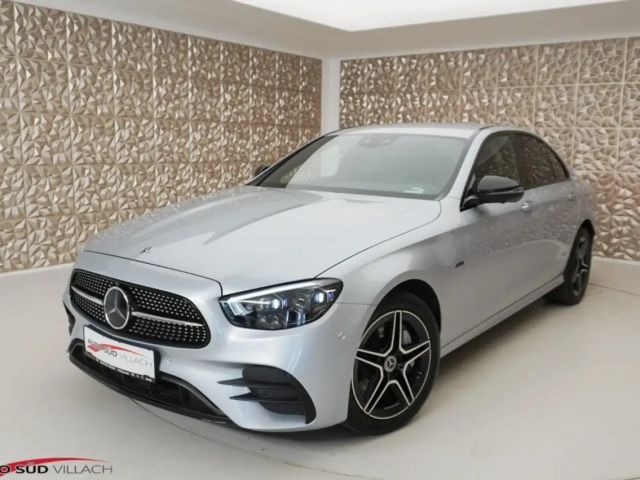 Mercedes-Benz E 300 AMG Line E 300 de Sedan