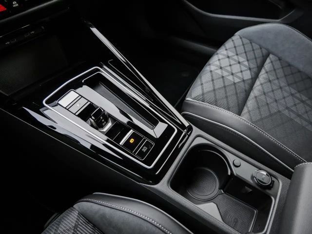 Volkswagen Golf 2.0 TDI Golf VIII R-Line