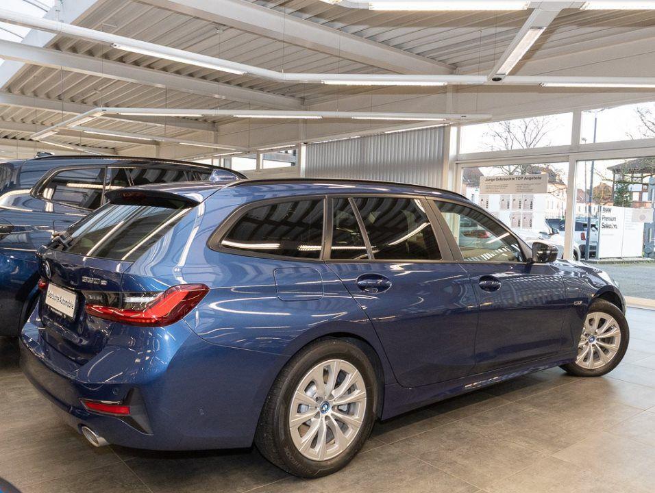 BMW 330 330e Touring