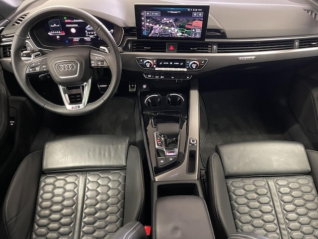 Audi RS4 Avant Quattro