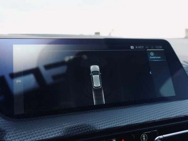 BMW 118 118i M-Sport Sedan