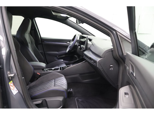 Volkswagen Golf 2.0 TDI DSG Golf VIII R-Line