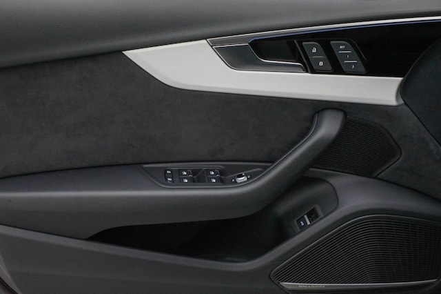 Audi S4 Avant Quattro