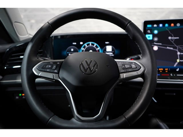 Volkswagen Passat 1.5 eTSI Business DSG IQ.Drive