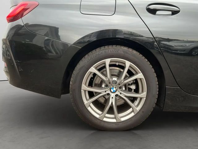 BMW 320 320d Touring xDrive