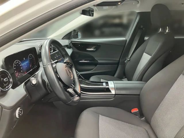 Mercedes-Benz C 200 AVANTGARDE C 200 d Estate