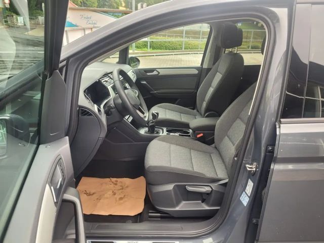 Volkswagen Touran 1.5 TSI Move