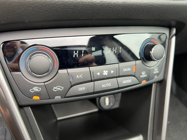 Suzuki S-Cross Flash