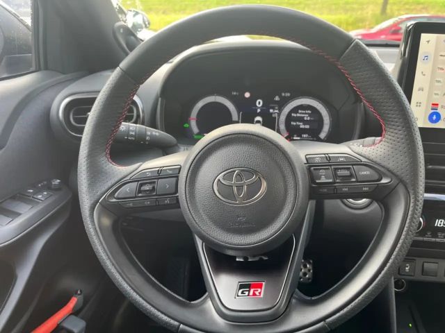 Toyota Yaris Cross GR Hybride