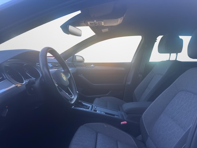 Volkswagen Passat 2.0 TDI Business DSG Variant