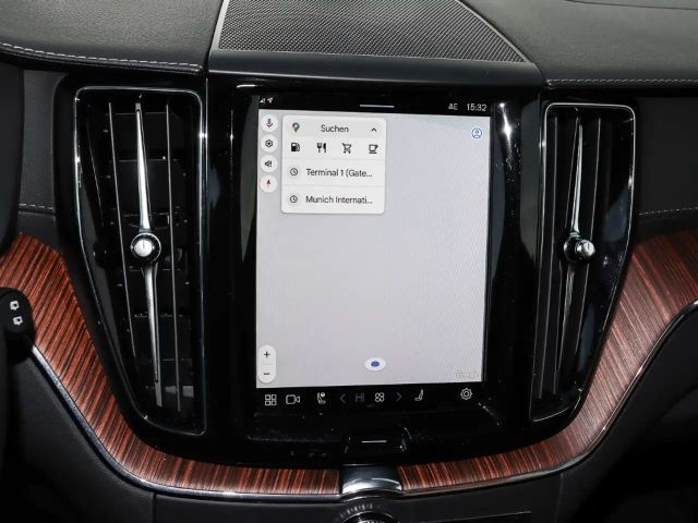 Volvo XC60 AWD Dark Ultra