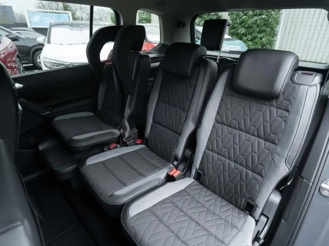 Volkswagen Touran DSG R-Line