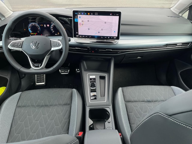 Volkswagen Golf DSG IQ.Drive