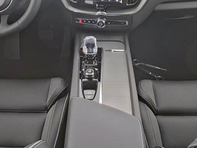 Volvo XC60 AWD Dark Plus Recharge