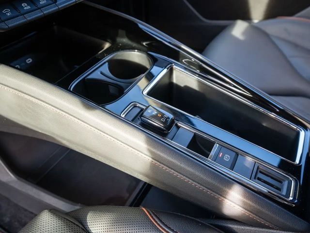 Skoda Enyaq iV electric 80Suite LED Navi RFK LEDER AHK