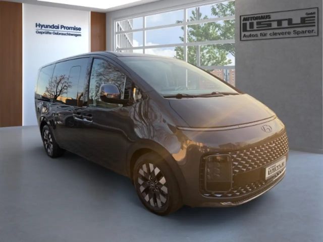 Hyundai Staria Signature Vierwielaandrijving