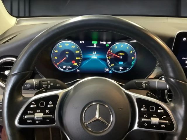 Mercedes-Benz GLC 300 4MATIC AMG Line