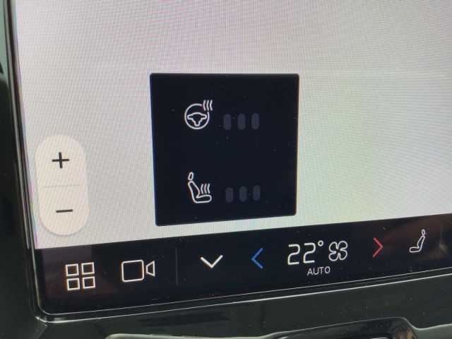 Volvo XC60 Dark Plus