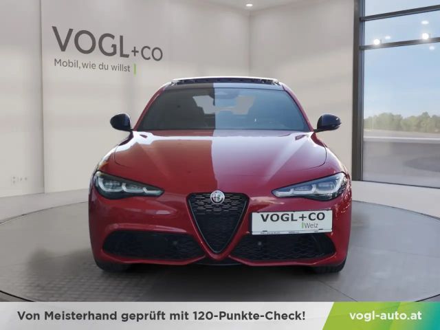 Alfa Romeo Giulia Q4