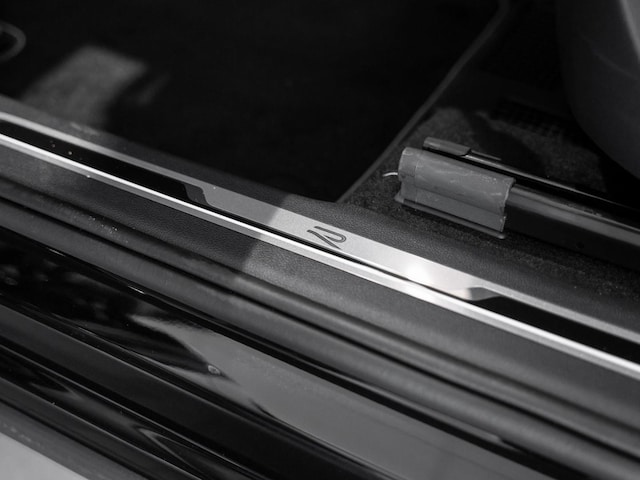 Volkswagen Tiguan 4Motion Allspace DSG R-Line