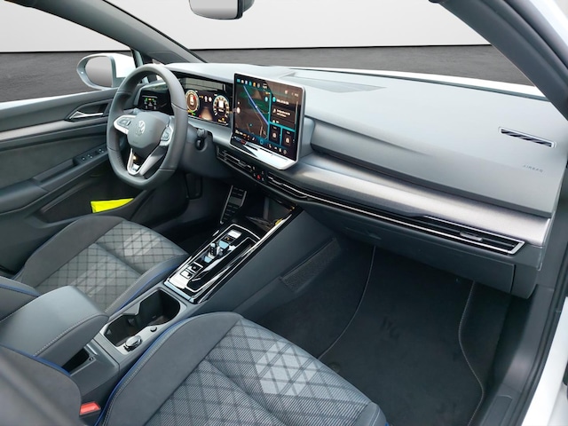 Volkswagen Golf 1.5 eTSI R-Line