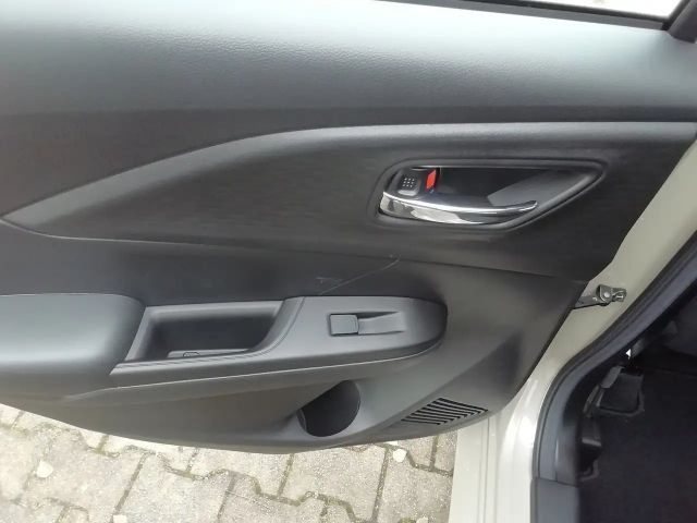 Suzuki Swift Club Hybrid