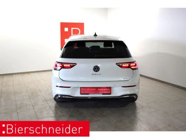Volkswagen Golf 1.5 eTSI DSG IQ.Drive