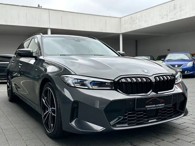 BMW 330 330d M-Sport Touring xDrive
