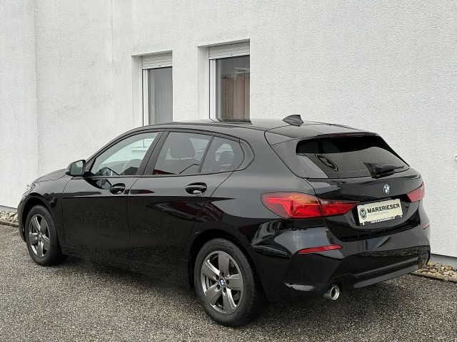 BMW 118 118i Sedan