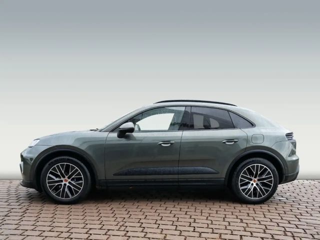 Porsche Macan 4