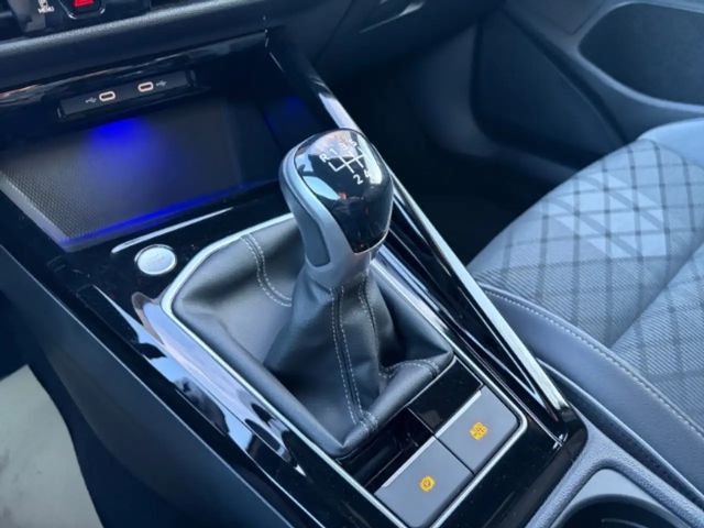 Volkswagen Golf 1.5 TSI R-Line Variant