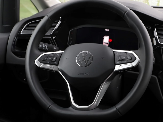 Volkswagen Touran DSG IQ.Drive R-Line