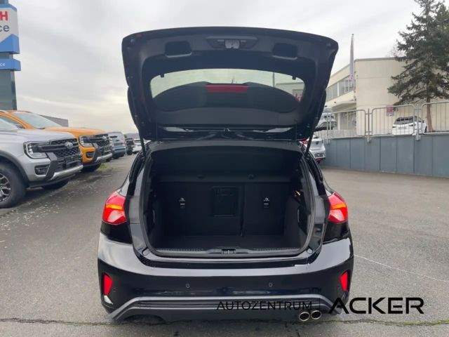 Ford Focus EcoBoost ST Line