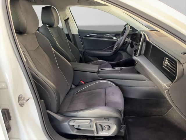 Volkswagen Passat 1.5 eTSI Business DSG Variant