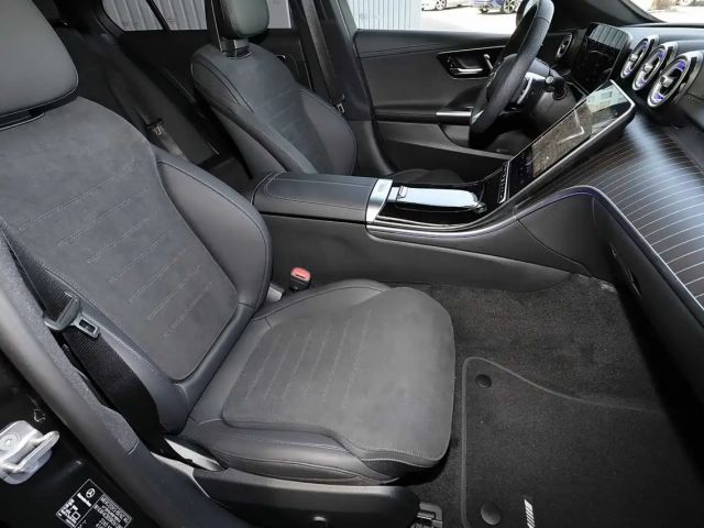 Mercedes-Benz C 200 AMG Line Sedan