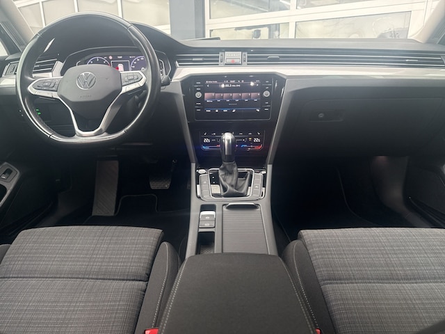Volkswagen Passat Business DSG IQ.Drive Variant