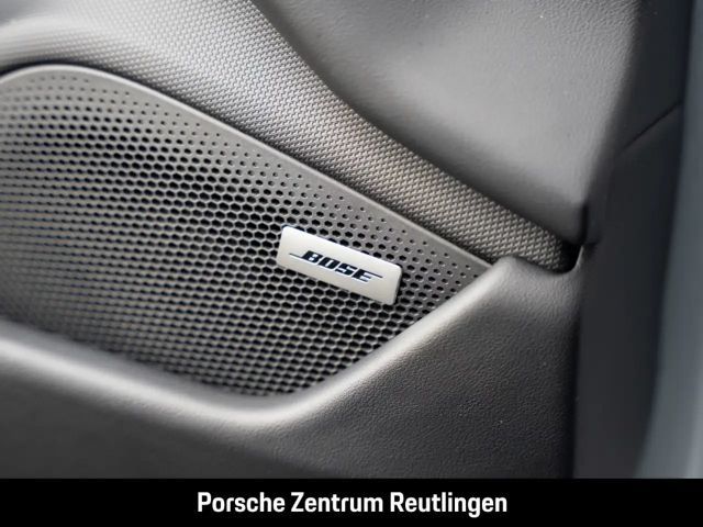 Porsche Taycan 4 Cross Turismo