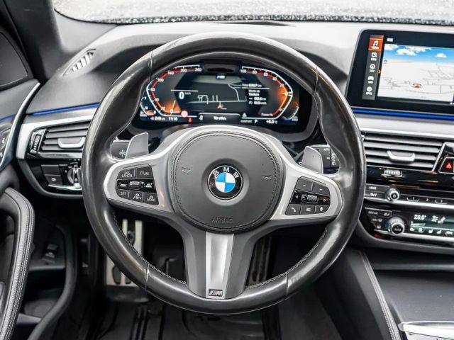 BMW 540 540d M-Sport Touring xDrive